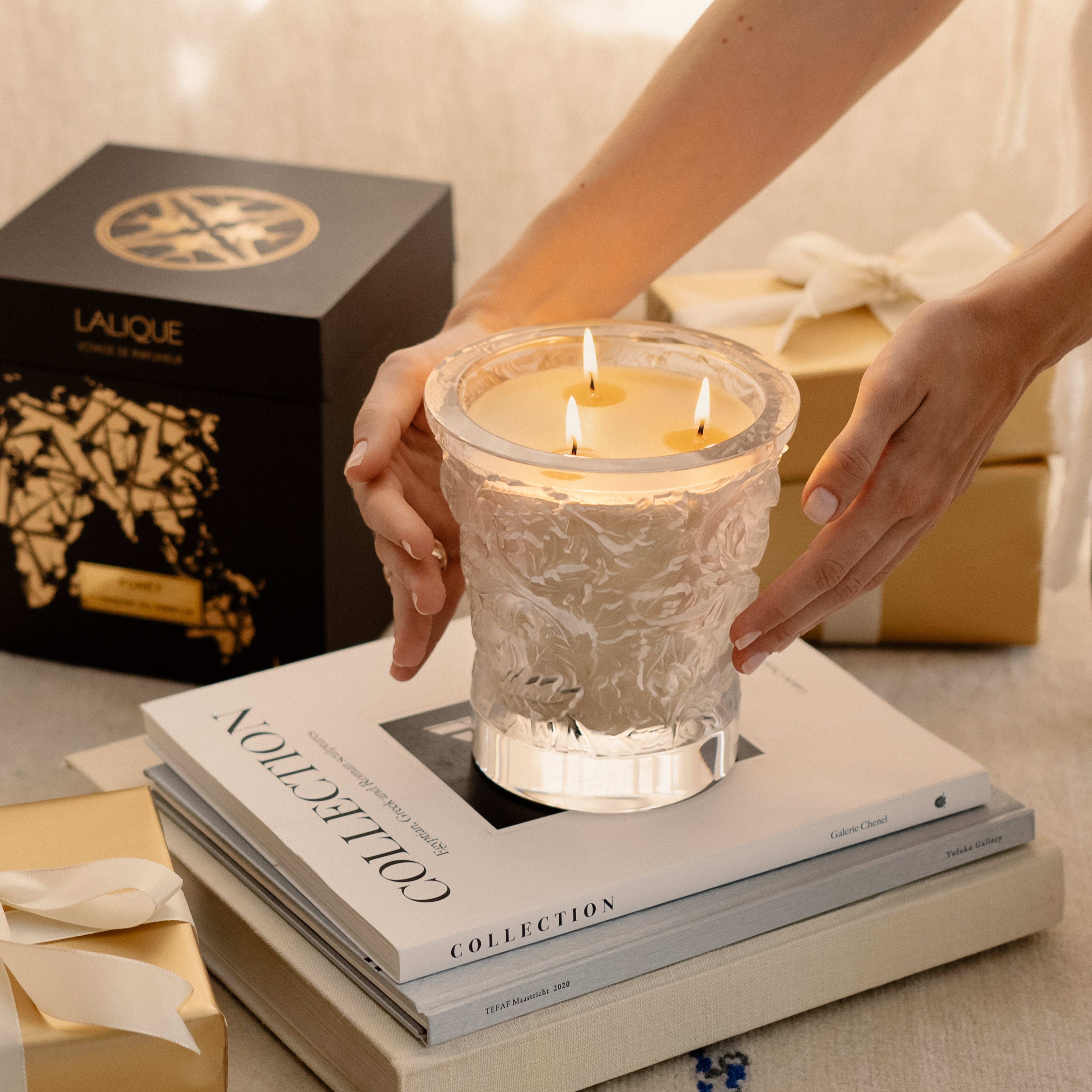 600G CANDLES BY LALIQUE HOME FRAGRANCES EASTERN SCENT