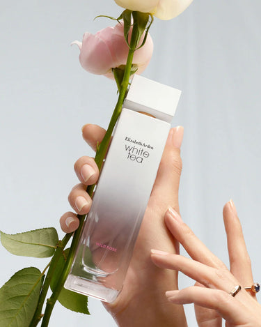 <img alt="Elizabeth Arden White Tea 100ml product shot">