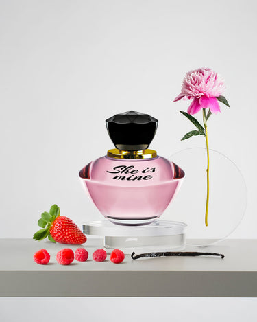 <img alt="La Rive She Is Mine EDP 90ml front view">