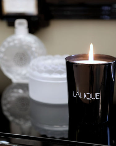 <img alt="Lalique Scented Candle Neroli Casablanca 190g product shot">