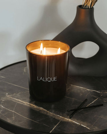 <img alt="Lalique Scented Candle Neroli Casablanca 600g product shot">